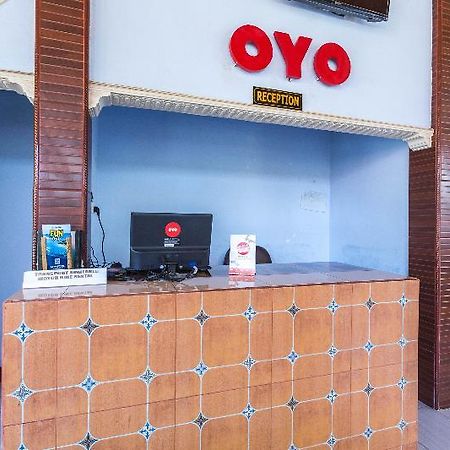 Oyo 1895 Lamancha Homestay Kuta  Экстерьер фото